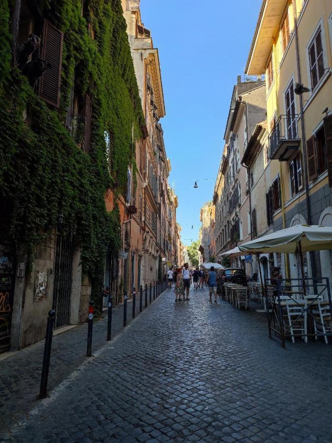 Apartment La Fenice Monti Rom